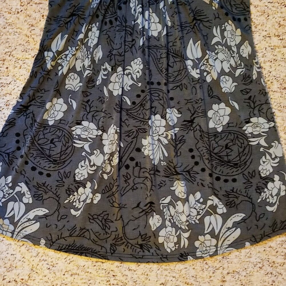 Reborn Dress Women's Size XL Black Gray Floral 3/4 Sleeve Scoop Neck Like New - Picture 12 of 16